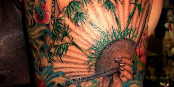 tattoos-de-gueixas-y-flores