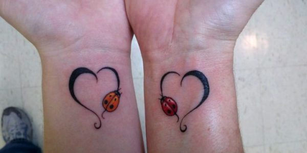 tattoos-de-joaninhas-y-corazones-1