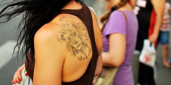 tattoos-de-leoes-para-mulheres-2
