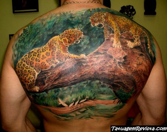 tattoos-de-leopardos-en-la-espalda-2