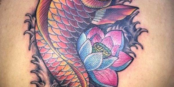 tattoos-de-peces-con-la-flor-de-loto-2
