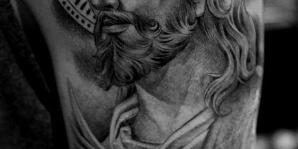 tattoos-de-rostros-o-retratos-religiosos
