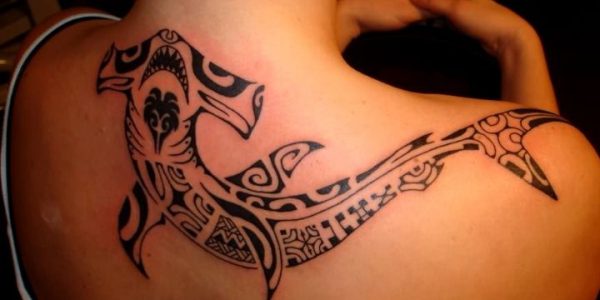 tattoos-de-tubaraoes-en-mulheres