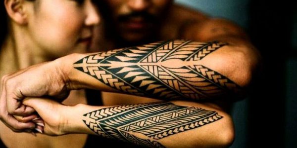 tattoos-maories-tribales-en-el-antebraco