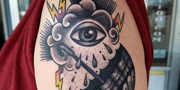 tattoos-old-school-en-el-hombro