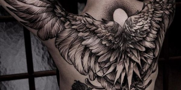 tatuagens-de-asas-nas-costas-4