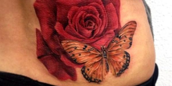 tatuagens-de-borboletas-entre-flores-1