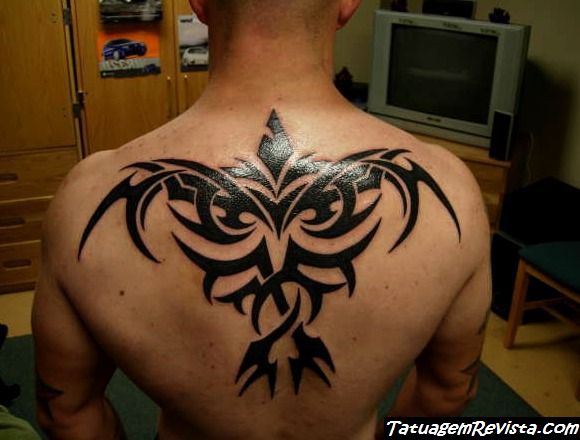 tatuagens-de-corvos-al-estilo-tribal-2