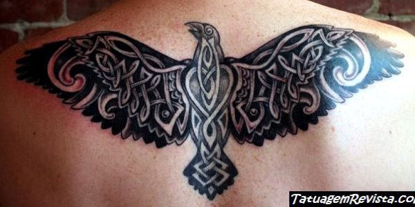 tatuagens-de-corvos-al-estilo-tribal