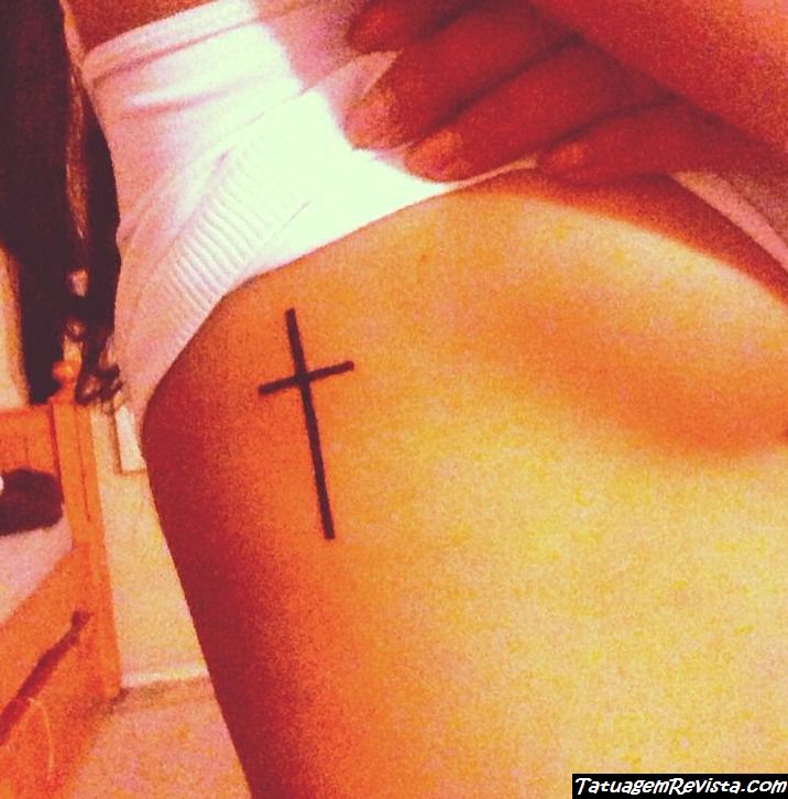 tatuagens-de-cruzadas-para-mulheres