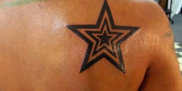 tatuagens-de-estrelas-en-el-ombro-1