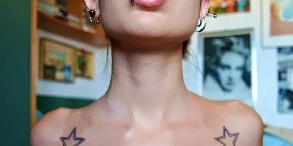 tatuagens-de-estrelas-en-el-ombro