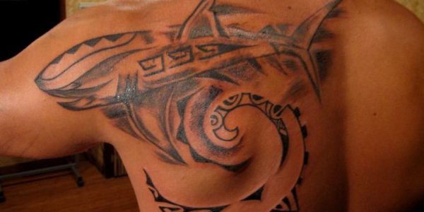 tatuagens-de-tubaraoes-tribales-maories-y-polinesios-3