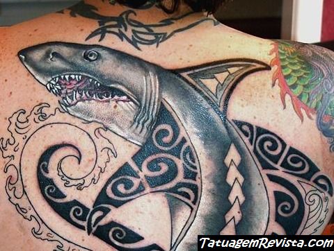 tatuagens-de-tubaraoes-tribales-maories-y-polinesios-4