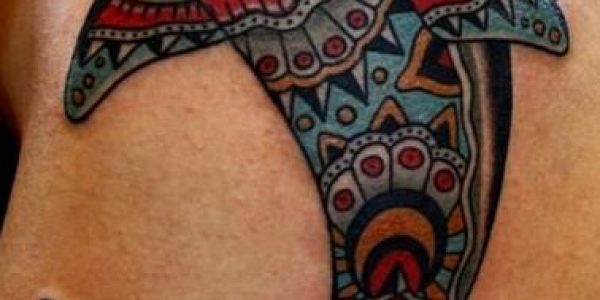 tatuagens-de-tubaraoes-tribales-maories-y-polinesios-5