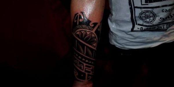 tatuagens-maories-en-el-antebrazo-2