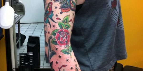tatuagens-old-school-en-el-brazo