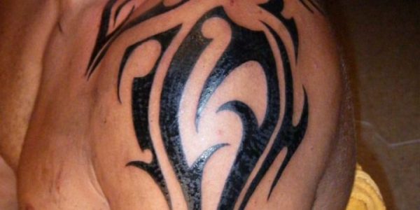 tatuagens-tribais-no-ombro-2