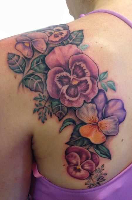 A foto da tatuagem de violetas blade menina