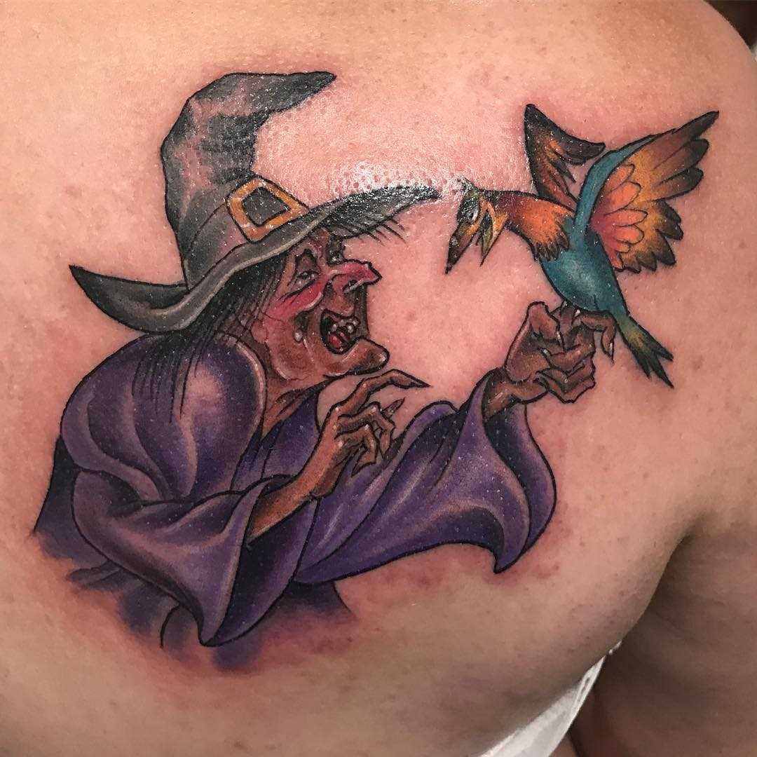 A tatuagem de bruxa blade homens