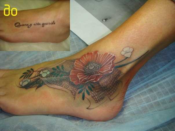 A tatuagem no pé da menina - mack