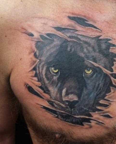 A tatuagem no peito do cara - pantera