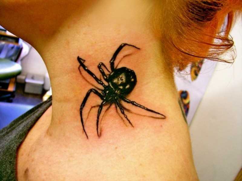 Aranha no pescoço da menina - 3d tatuagem