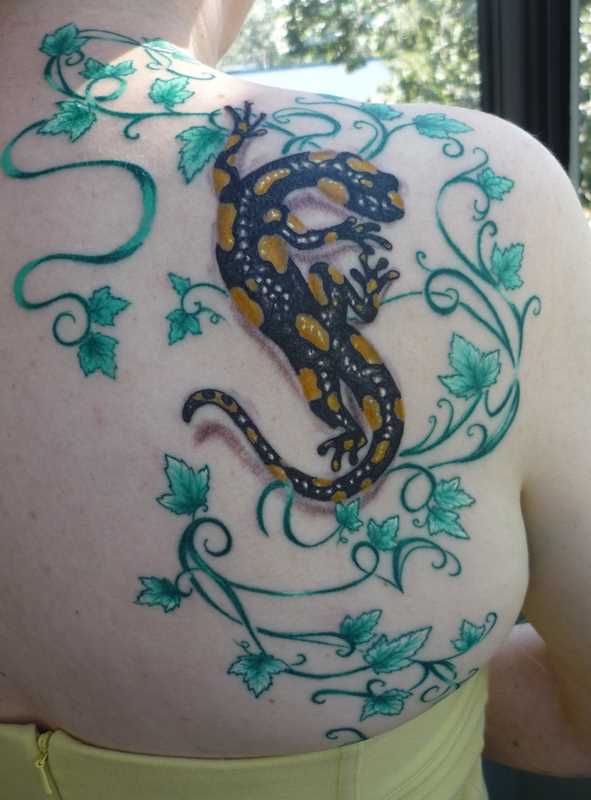 Bela tatuagem blade meninas - salamandra e ivy
