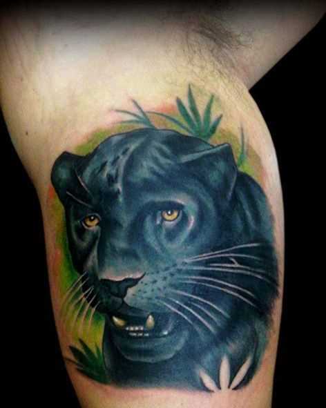 Bela tatuagem que tem no braço do cara - pantera