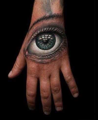 De olho no estilo 3d tatuagem no pincel cara