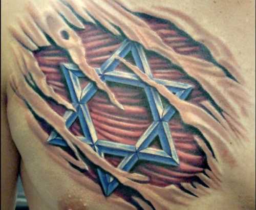 Foto íngreme da tatuagem da estrela de david no bairro judeu de estilo na cara no peito