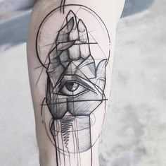 Fotos de tatuagem no estilo do surrealismo sobre a perna de um cara