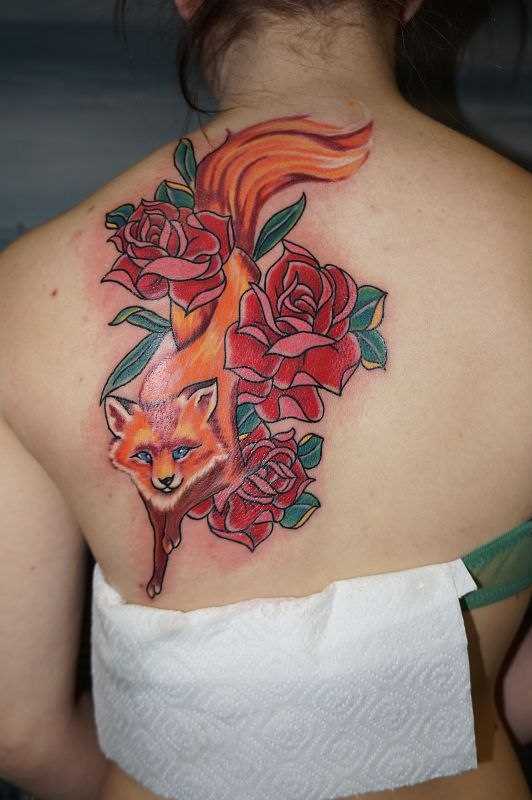 Tattoo blade a menina - a raposa e as rosas