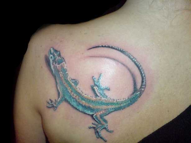 Tattoo blade a menina - lagarto