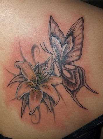 Tatuagem blade a menina - o lírio e a borboleta