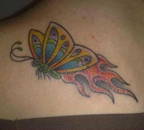 Tatuagem blade menina - borboleta