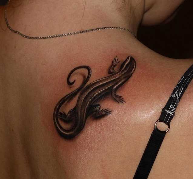 Tatuagem blade meninas - lagarto