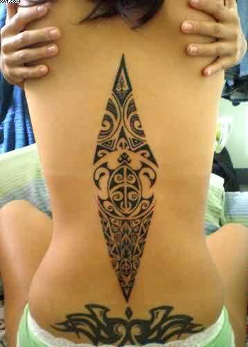 Tatuagem - havaianas padrões de estilo tribal para coluna da menina