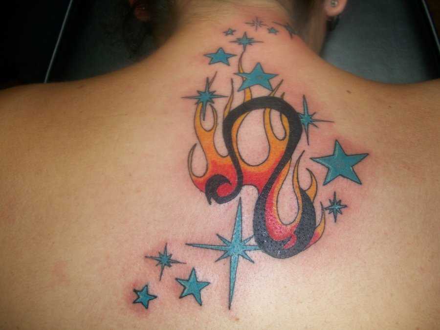 Tatuagem na espinha, as meninas - signo de leão, e o fogo estrela