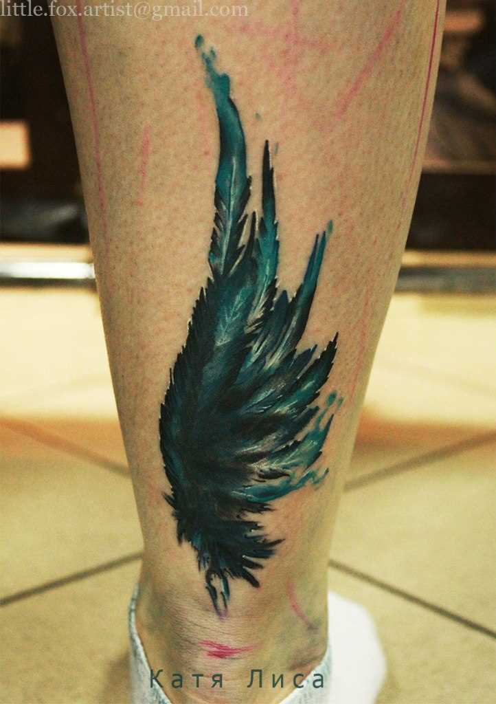 Tatuagem na perna do cara - asa