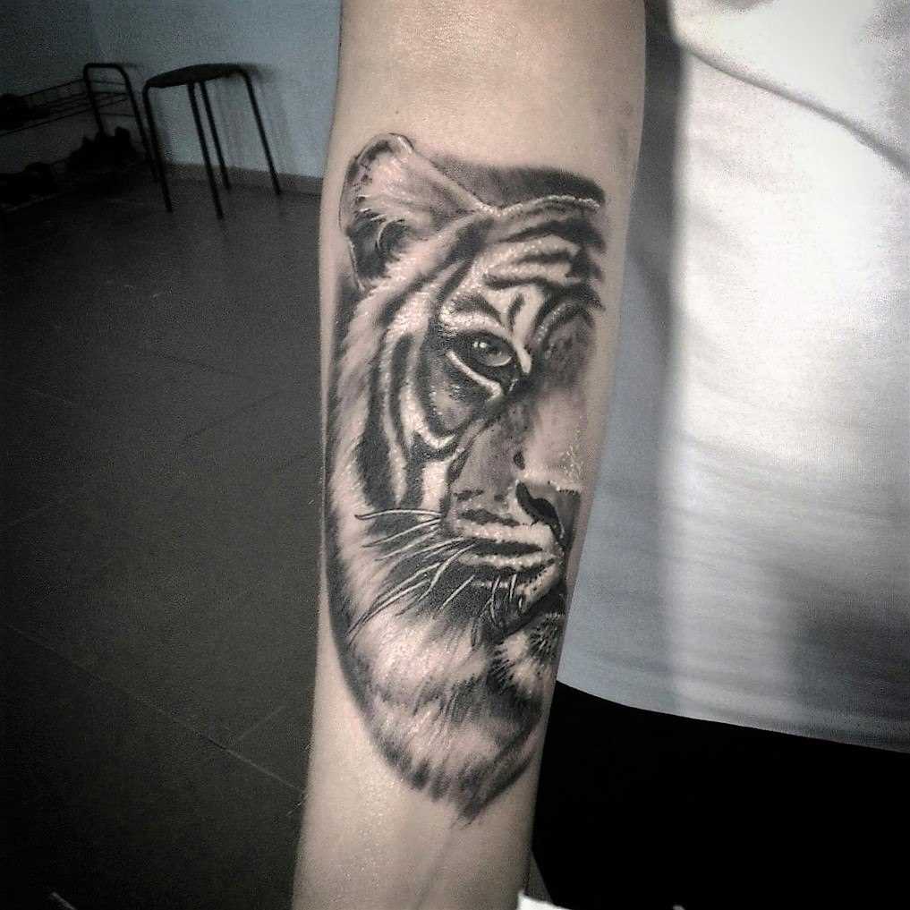 Tatuagem no antebraço menina tigre