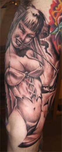 Tatuagem no braço de um cara - diavolitsa