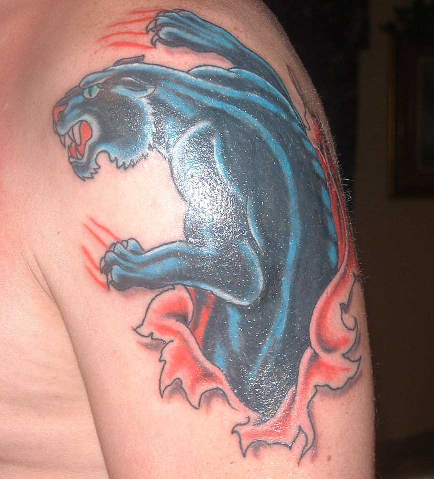 Tatuagem no ombro o homem - pantera
