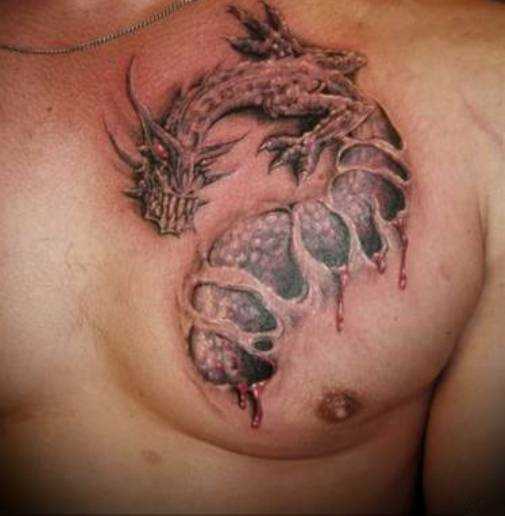 Tatuagem no peito de um cara - de- dragão