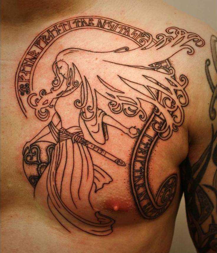 Tatuagem no peito do cara - Valkyrie