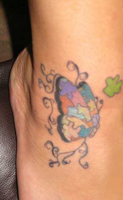 Tatuagem no tornozelo preto meninas quebra - cabeças em forma de borboleta