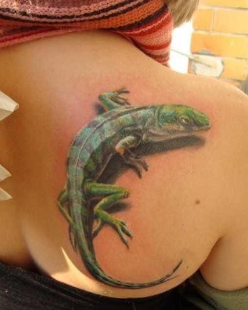 Uma tatuagem que a menina blade - lagarto