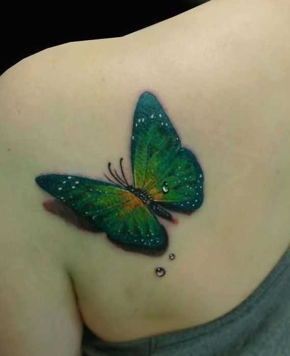 Tatuagem blade menina - borboleta e gotas de orvalho